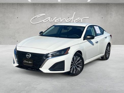 Certified 2025 Nissan Altima 2.5 SV FWD image 1
