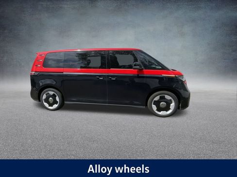 New 2025 Volkswagen ID. Buzz Pro S image 27