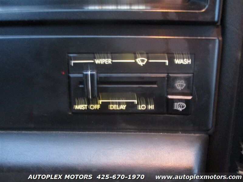 Used 1992 Cadillac Allante FWD image 22