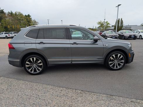 Used 2019 Volkswagen Tiguan SEL Premium AWD/4WD image 6
