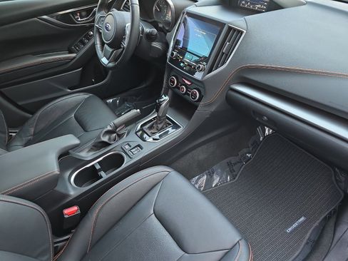 Used 2020 Subaru Crosstrek 2.0i Limited w/ Popular Package #5 image 16