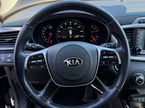 Used 2019 Kia Sorento EX AWD/4WD image 23