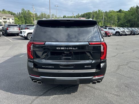 New 2026 GMC Yukon XL Denali Ultimate AWD/4WD image 9