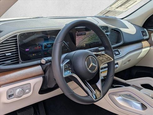 New 2026 Mercedes-Benz GLE 450 4MATIC image 3