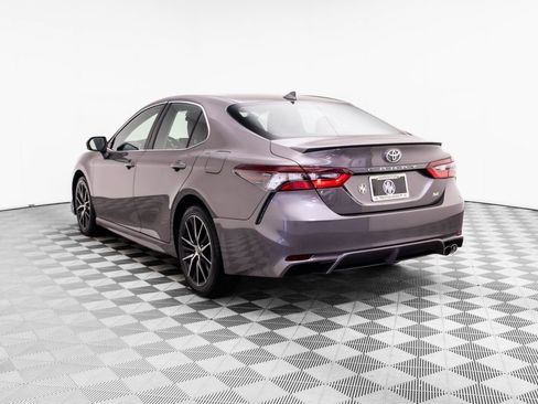 Used 2024 Toyota Camry SE FWD image 4