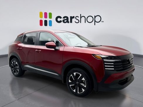 Used 2025 Nissan Kicks SV w/ SV Premium Package AWD/4WD image 7