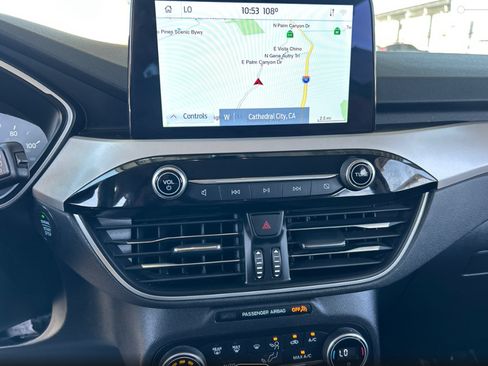 Used 2020 Ford Escape SE FWD image 7