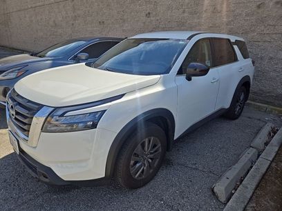 Used 2024 Nissan Pathfinder S