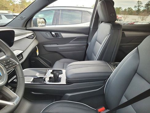 New 2025 Buick Enclave Preferred w/ Power Package image 7