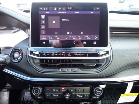 New 2026 Jeep Compass Limited image 21