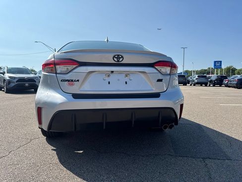 Used 2023 Toyota Corolla SE w/ Carpet Mat Package (TMS) FWD image 6