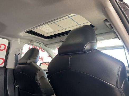 Used 2023 Toyota Highlander Limited AWD/4WD image 14