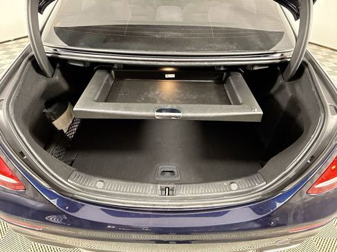 Used 2020 Mercedes-Benz E 350 Sedan image 27