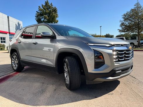 Used 2025 Chevrolet Equinox LT image 5