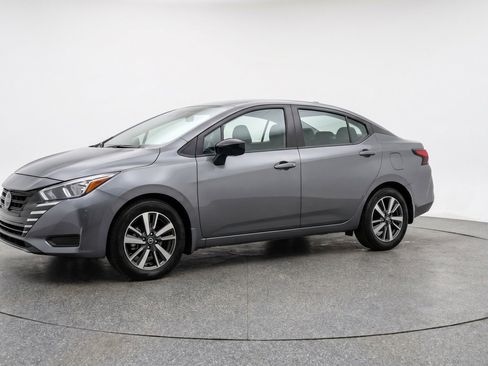 Used 2025 Nissan Versa SV FWD image 3