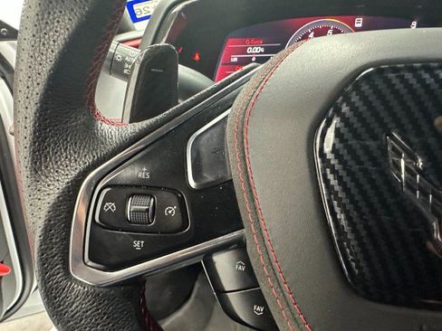 Used 2022 Chevrolet Corvette Stingray Premium Cpe w/ Z51 Performance Package image 19