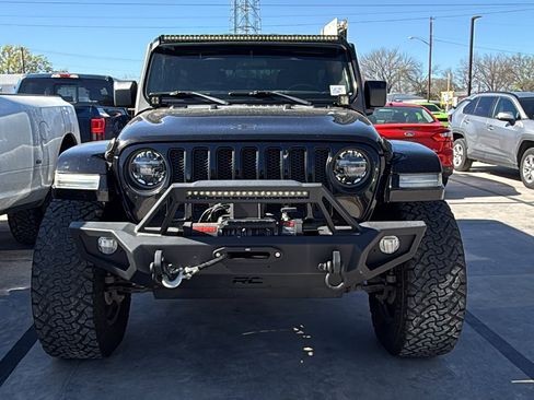 Certified 2020 Jeep Wrangler Unlimited Sahara w/ LED Lighting Group image 14