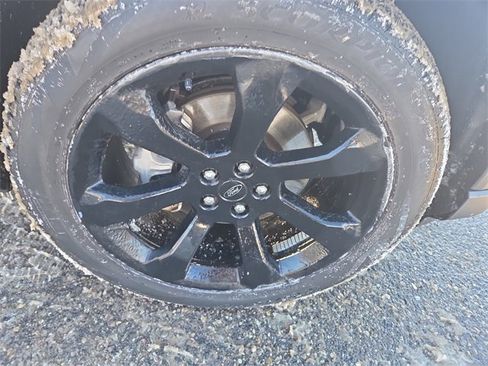 Certified 2023 Ford Explorer ST-Line w/ Class IV Trailer Tow Package image 5