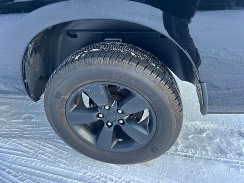 Used 2021 RAM 1500 Express w/ Wheel & Sound Group image 45