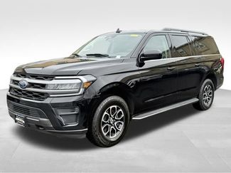 Used 2023 Ford Expedition Max XLT video 3