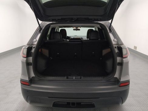 Used 2020 Jeep Cherokee Latitude Plus w/ Cold Weather Group image 29