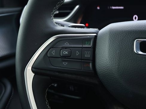 New 2025 Jeep Grand Cherokee Laredo X RWD image 12