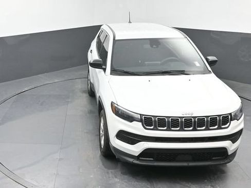 Used 2025 Jeep Compass Sport AWD/4WD image 41