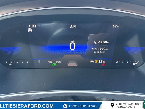 Used 2024 Volkswagen Tiguan SE image 30