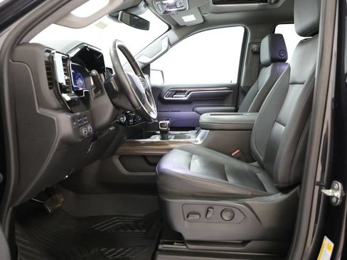 Certified 2022 Chevrolet Silverado 1500 LT Trail Boss w/ LT Trail Boss Premium Package AWD/4WD image 8