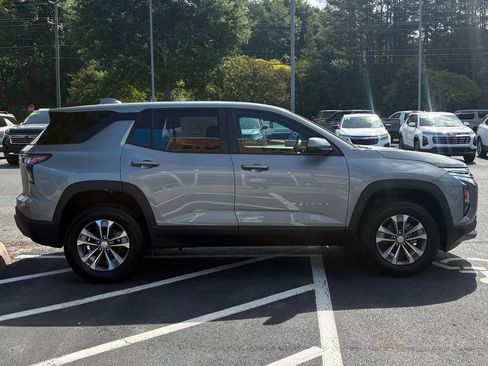 New 2026 Chevrolet Equinox LT FWD image 4