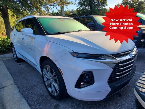 Used 2019 Chevrolet Blazer Premier w/ Sun and Wheels Package FWD image 1