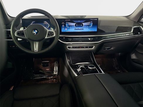 Used 2026 BMW X5 xDrive40i w/ M Sport Package AWD/4WD image 25