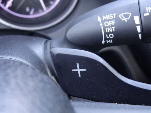 Used 2024 Toyota Camry SE image 20