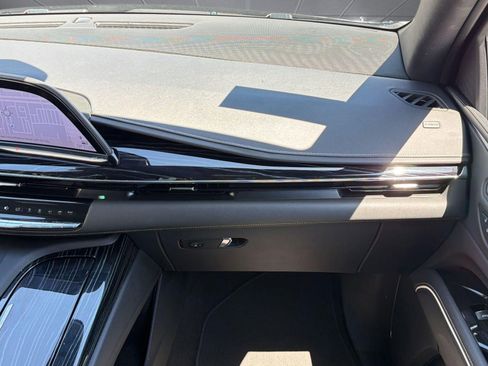 Certified 2023 Cadillac Escalade Sport AWD/4WD image 28