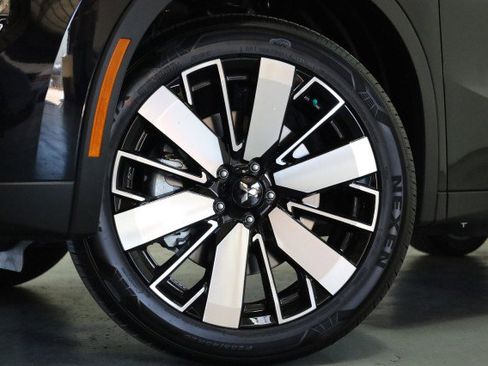 New 2025 Mitsubishi Outlander SE image 3