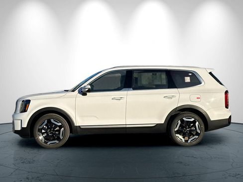 New 2025 Kia Telluride S image 7