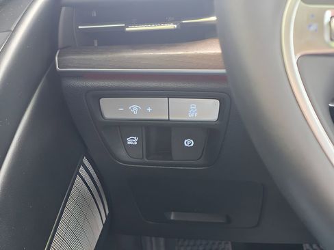 Used 2024 Genesis G80 AWD/4WD image 23