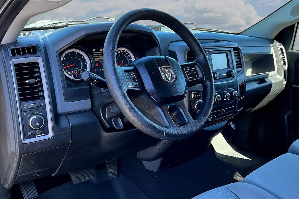 Used 2017 RAM 1500 Express RWD image 19