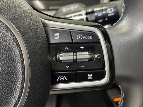 Used 2021 Kia Sorento SX image 35