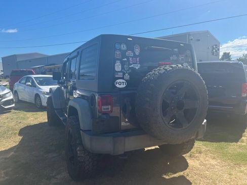 Used 2017 Jeep Wrangler Unlimited Sport w/ Quick Order Package 24S AWD/4WD image 16