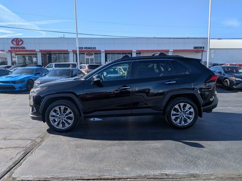 Certified 2025 Toyota RAV4 Limited image 4