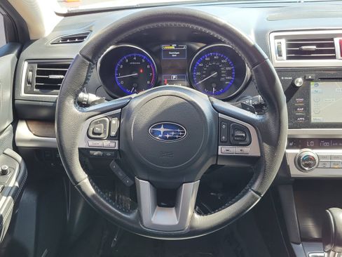 Used 2017 Subaru Outback 2.5i Limited AWD/4WD image 32