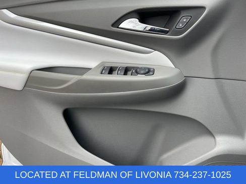 Used 2023 Chevrolet Bolt EUV Premier image 21