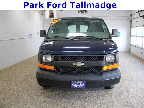 Used 2014 Chevrolet Express 1500 image 9