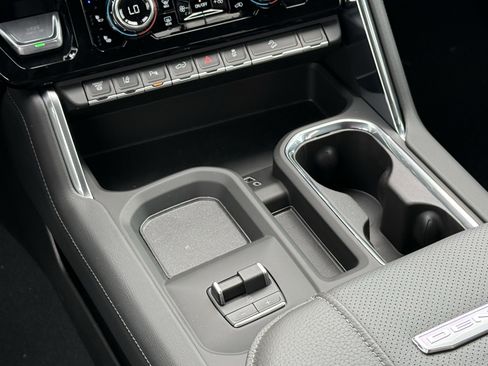 New 2026 GMC Sierra 2500 Denali w/ Denali Reserve Package image 15