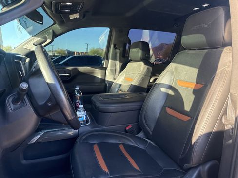 Used 2020 GMC Sierra 1500 AT4 w/ AT4 Premium Package AWD/4WD image 5