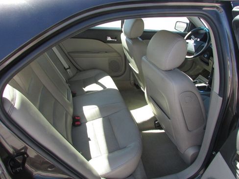 Used 2006 Ford Fusion SEL FWD image 37