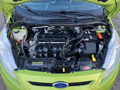 Used 2012 Ford Fiesta SE image 23