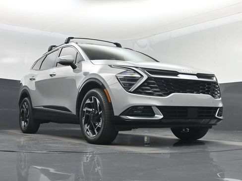 Certified 2025 Kia Sportage SX AWD/4WD image 32