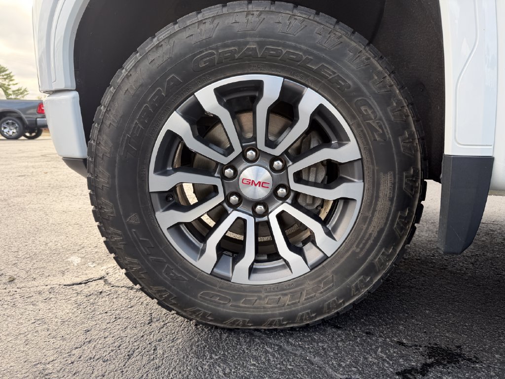 Used 2020 GMC Sierra 1500 AT4 w/ Off-Road Performance Package AWD/4WD image 42